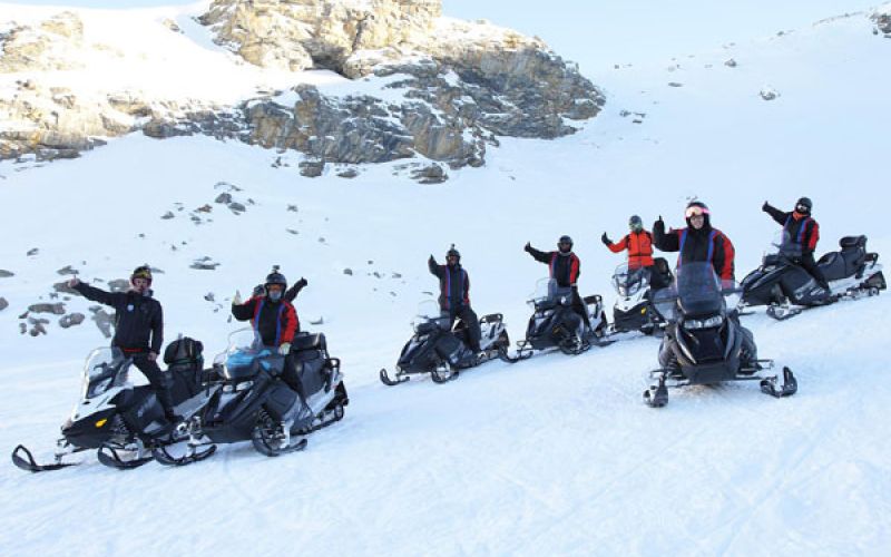 snmobile-05ba3361 image snmobile-05ba3361 Things To Do In Colorado - Summer & Winter Activities